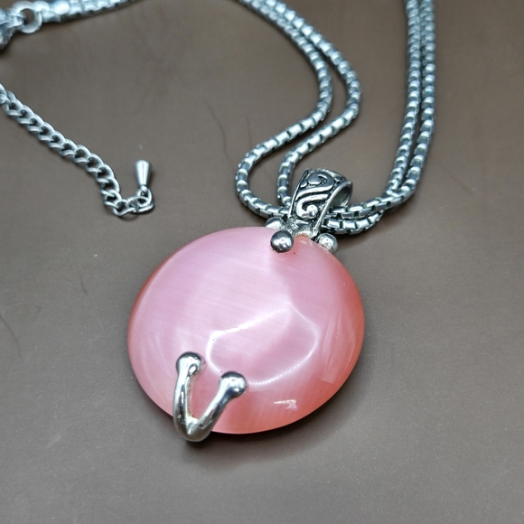 Premier Design Pink Cat's Eye Pendant Necklace - Picture 3 of 8